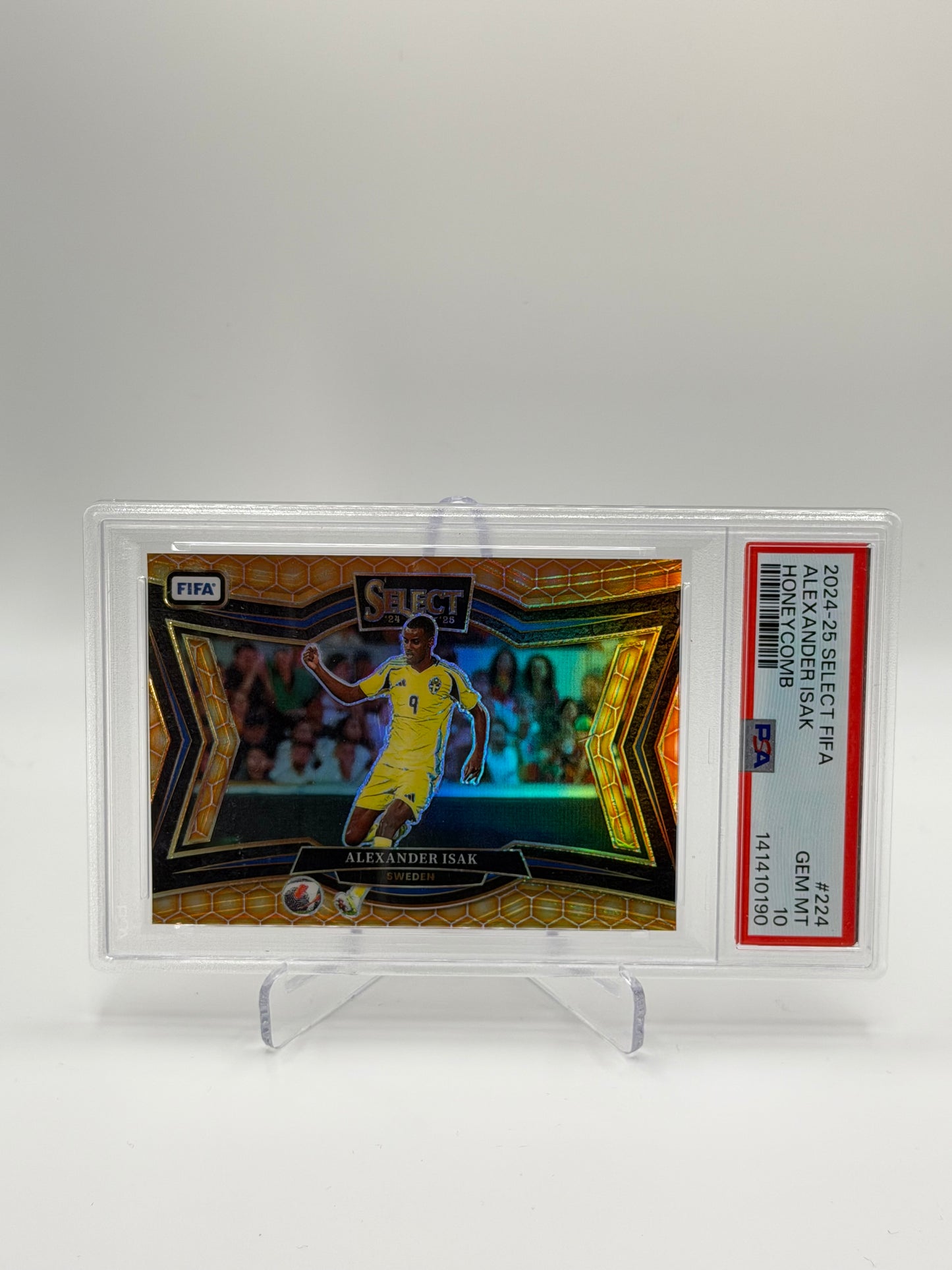 Alexander Isak Honeycomb PSA10 - Panini Select FIFA 24/25